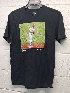 NWT Fanatics Philadelphia Phillies Black Graphic Tee Unisex